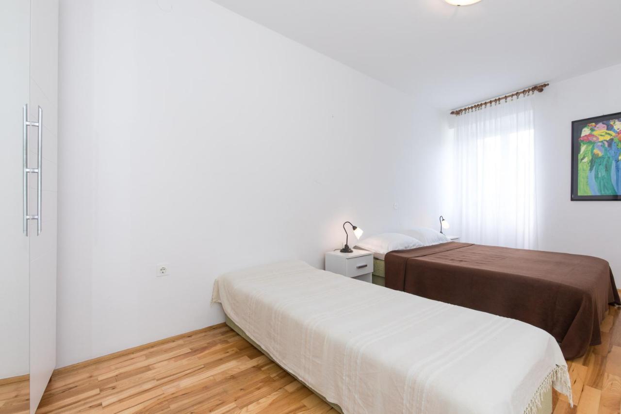 Apartments Darko Near The Sea 巴斯卡 外观 照片