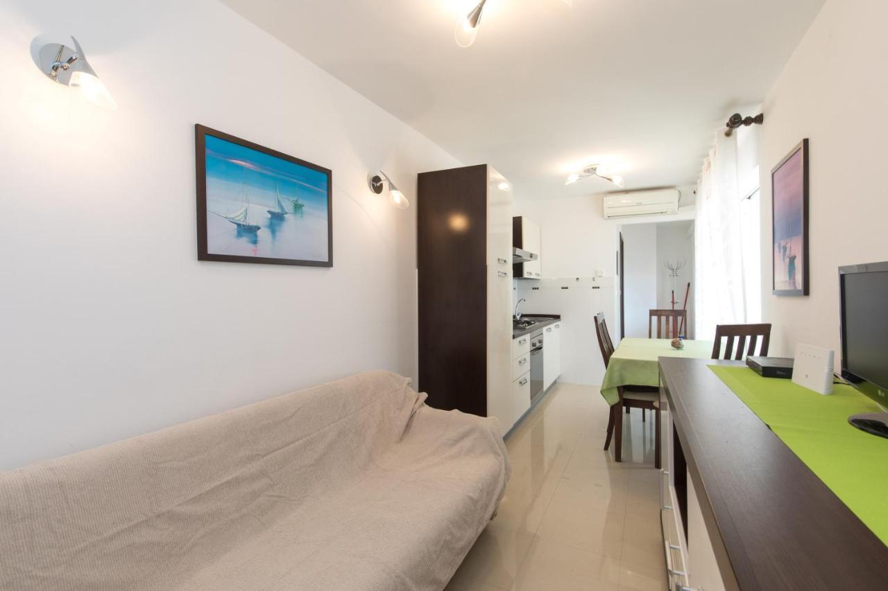 Apartments Darko Near The Sea 巴斯卡 外观 照片