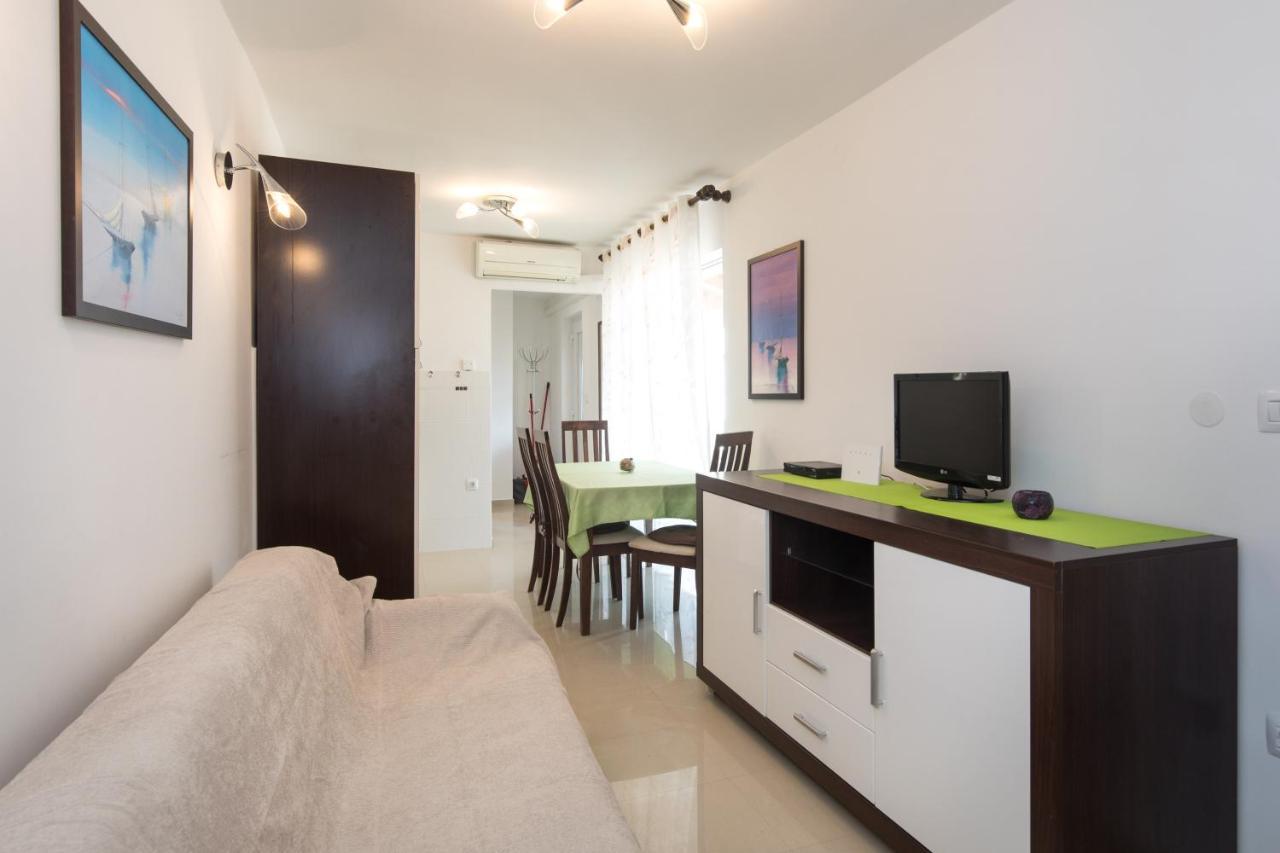 Apartments Darko Near The Sea 巴斯卡 外观 照片